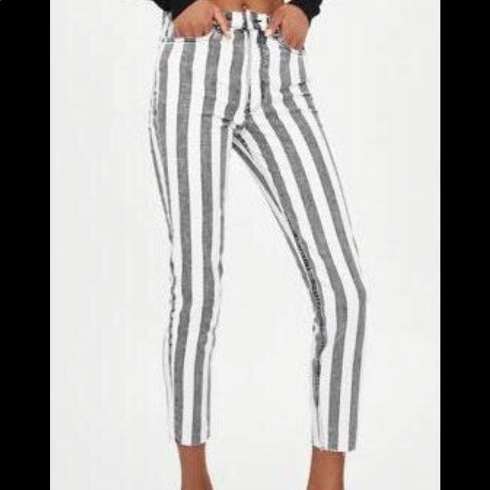 Zara Black and white striped distressed jeans
